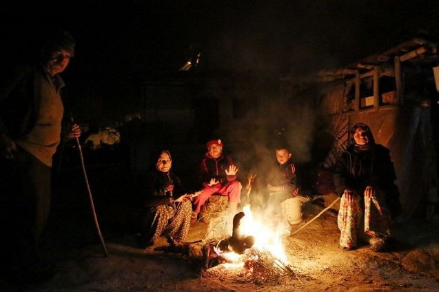 Manisa'da deprem korkusuyla vatandaşlar sokakta kaldı 2