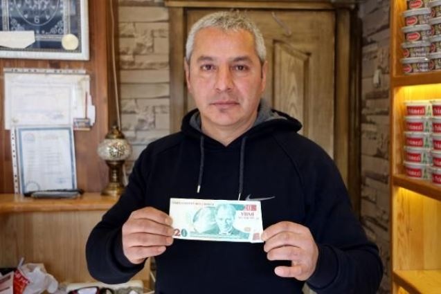 Bu parayı 50 Bin TL'ye satıyor 2