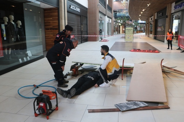 Trabzon'da afet ve yangın tatbikatı 3