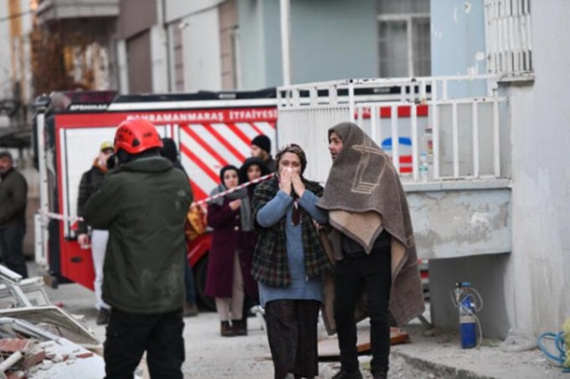Elazığ'da gün ağardı! İşte Elazığ depreminden fotoğraflar... 35