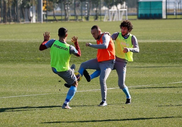 Trabzonspor, Fenerbahçe Derbisi İçin Çalışmalarına Başladı 16