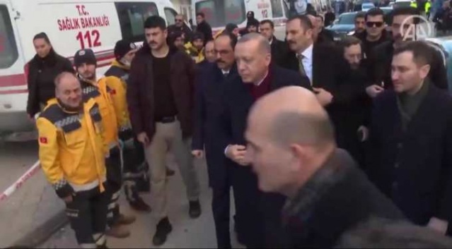 Trabzon'dan deprem bölgesine - Canla başla çalışıyorlar 23