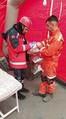 Trabzon'dan deprem bölgesine - Canla başla çalışıyorlar 11