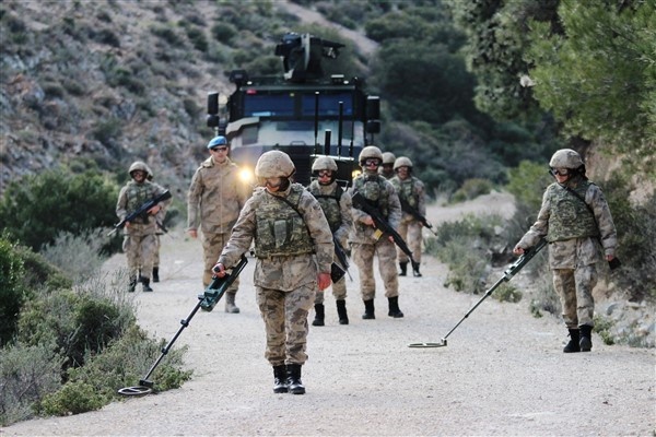İşte Türkiye’nin ilk kadın Jandarma Komando Astsubayları 12