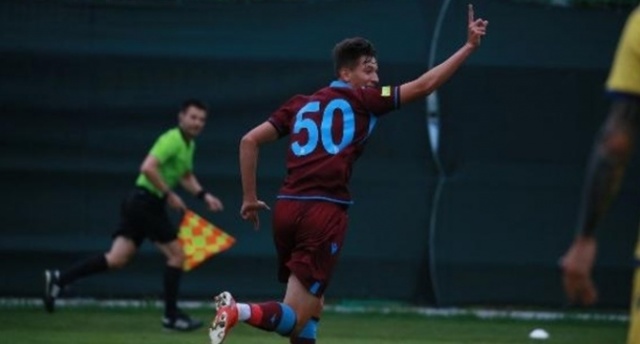 Trabzonspor'un güncel kadrosu | 2019-20 Sezonu İkinci Yarısı. 15