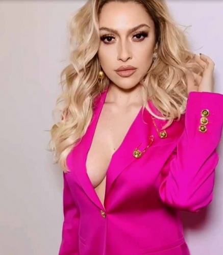 Hadise yine yaptı yapacağını 5
