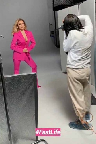 Hadise yine yaptı yapacağını 3