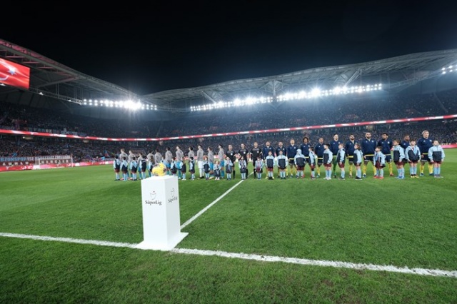 Trabzonspor Fenerbahçe maçında neler oldu? 18