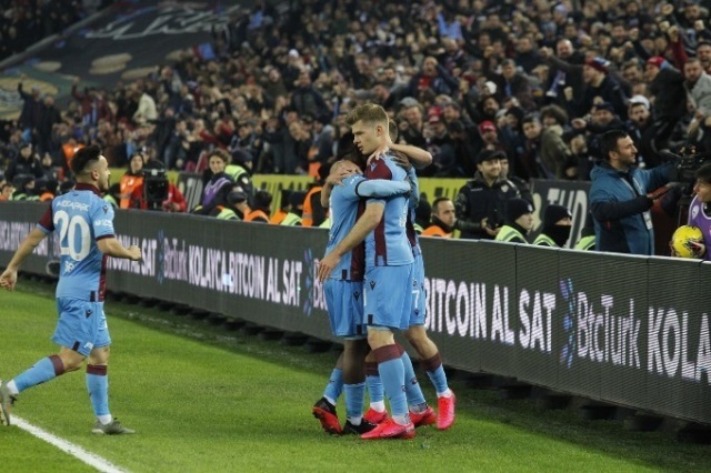 "Sörloth, Premier Lig'de 8-10 takımda oynar" 5