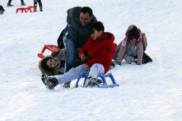 Zigana Dağı yarıyıl tatilinde doldu taştı 15
