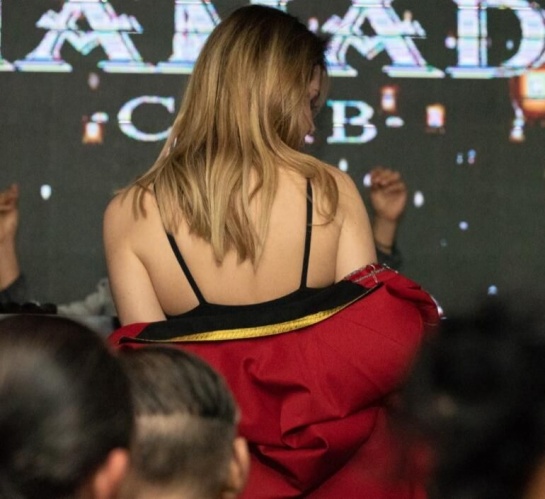 Aynur Aydın: Pantolonumu evde unuttum 4