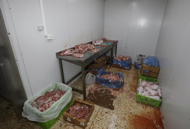 Dönercilere şok baskın! Vatandaşlara yediriyorlardı 1