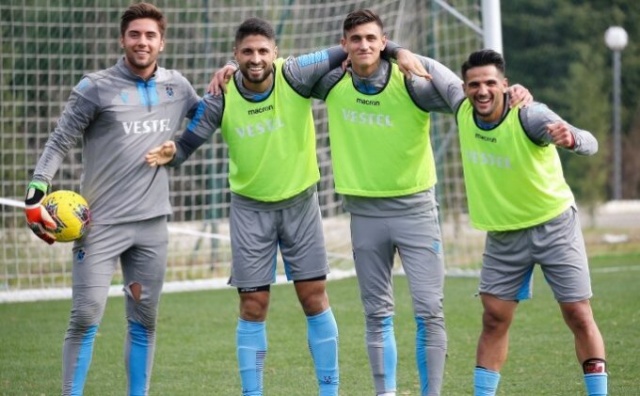 Trabzonspor'un yeni transferi göreve hazır 1