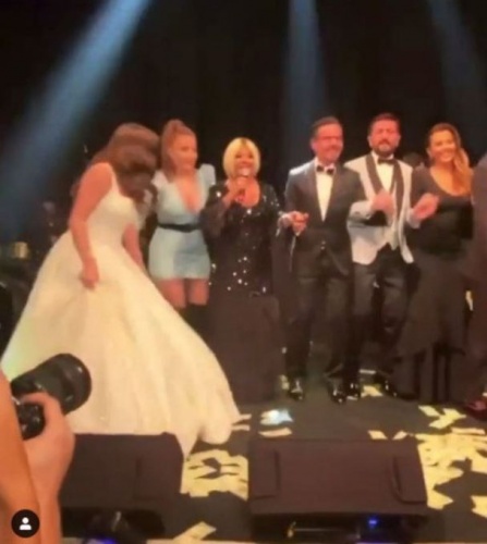 Merve Özbey-Kenan Koçak çiftinin düğününde şıklık yarışı 9