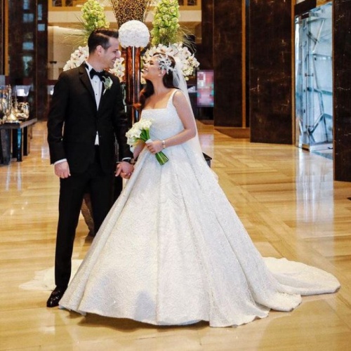 Merve Özbey-Kenan Koçak çiftinin düğününde şıklık yarışı 18