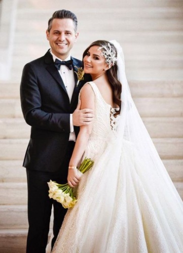 Merve Özbey-Kenan Koçak çiftinin düğününde şıklık yarışı 11