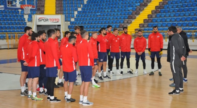 Sahalar karla kaplanınca Hekimoğlu Trabzon orada çalıştı 10