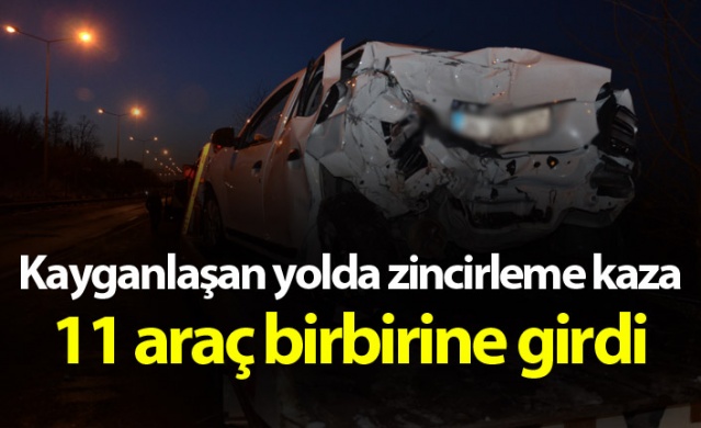 Kayganlaşan yolda 11 araç birbirine girdi 1