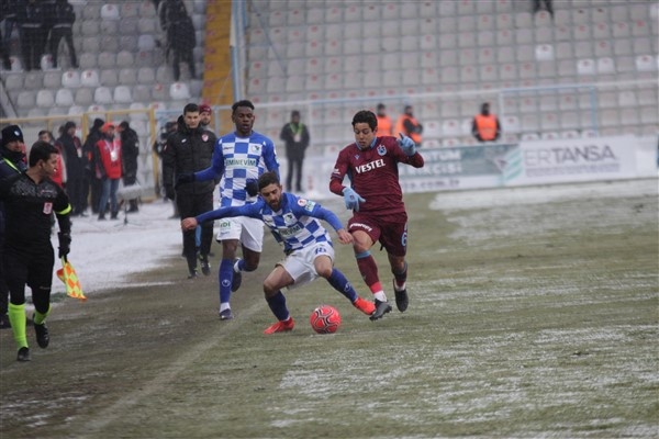Erzurumspor - Trabzonspor maçından kareler 16