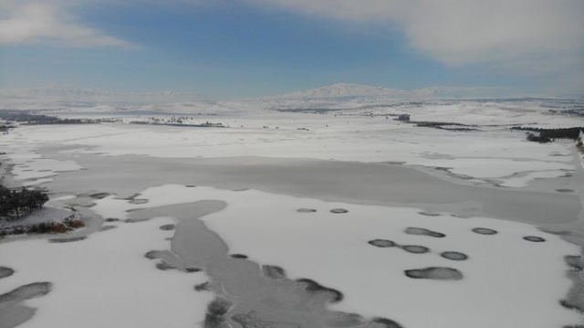 Elazığ’da soğuktan baraj dondu 6