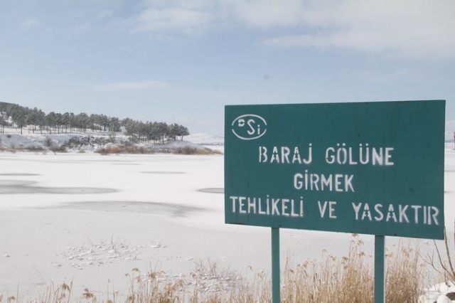 Elazığ’da soğuktan baraj dondu 8
