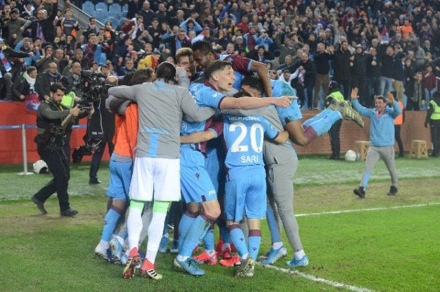 Trabzonspor'un muhtemel Sivas 11'i 4