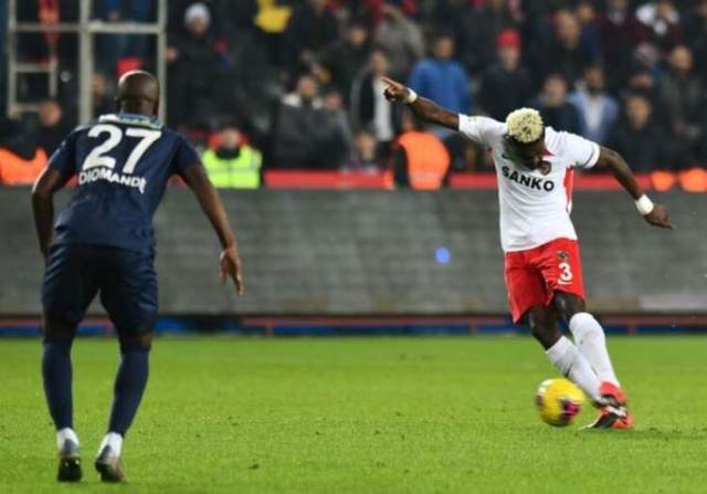 Muhammet Demir herkesi çıldırttı 13