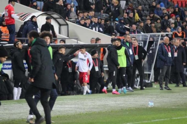 Muhammet Demir herkesi çıldırttı 8