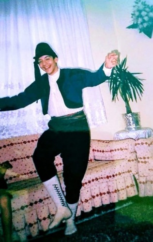 Yıllardır gözlerini kapatamıyor! Genç dansçının görüntüsü yürekleri dağladı 12