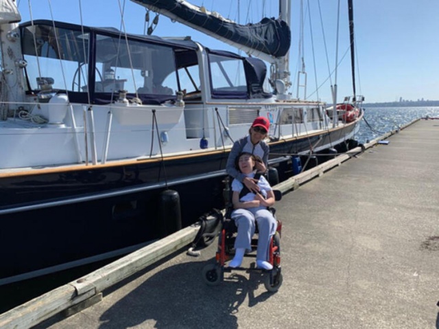 'Yaşamaz' denilen Melis, annesiyle 5 ülke gezdi, 21 yaşında hayatını kaybetti 11