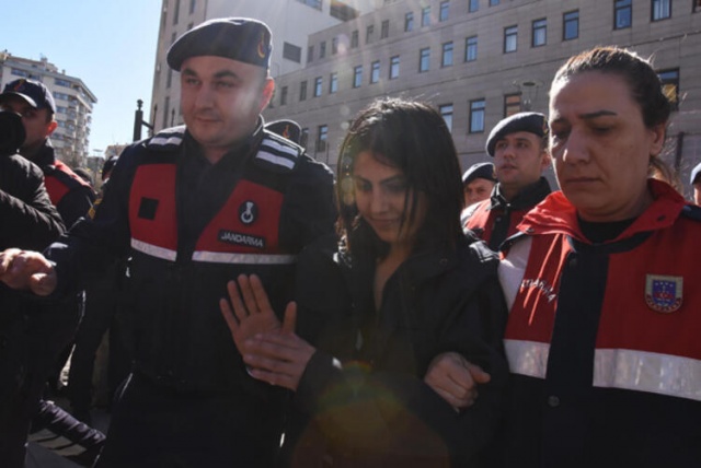 Nişanlısını öldüren Zehra, 'bıçak güzeliyim' paylaşımı yapmış 11