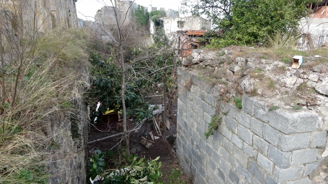 Trabzon kalesi yok olma tehditi altında 11