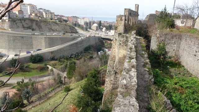 Trabzon kalesi yok olma tehditi altında 10