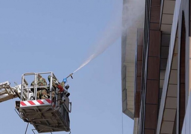 Hemşirenin görüntüsü olay yarattı... Virüsten böyle korundu! 10