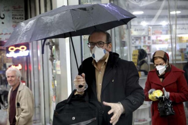 Hemşirenin görüntüsü olay yarattı... Virüsten böyle korundu! 30