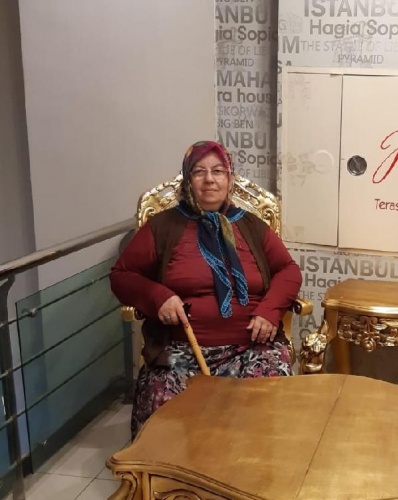 Oda arkadaşı gözlerini oydu 8