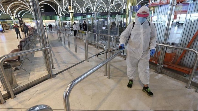 Corona virüste son durum: 7 binden fazla uçuş iptal! 14