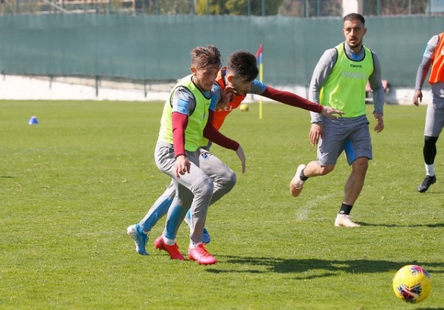 Trabzonspor'da neşeli idman 25