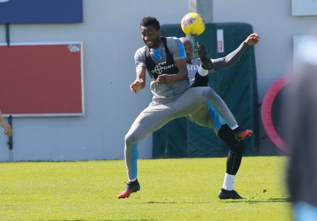 Trabzonspor'da neşeli idman 6