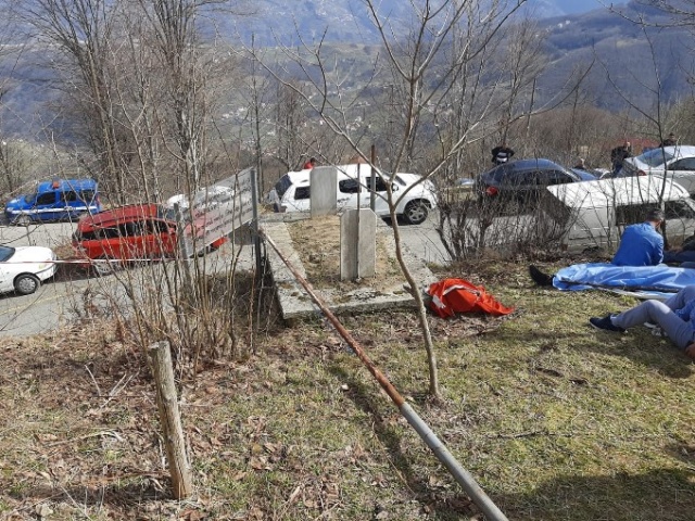 Trabzon'da zabıtalar bayrak asarken akıma kapıldı! Ölü ve yaralı var 3
