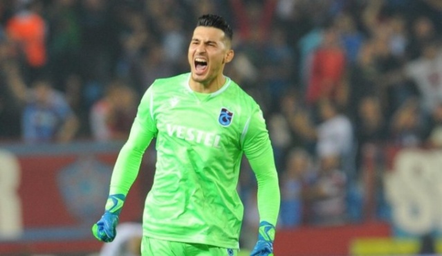 Liverpool elendi, Uğurcan gündeme oturdu 2