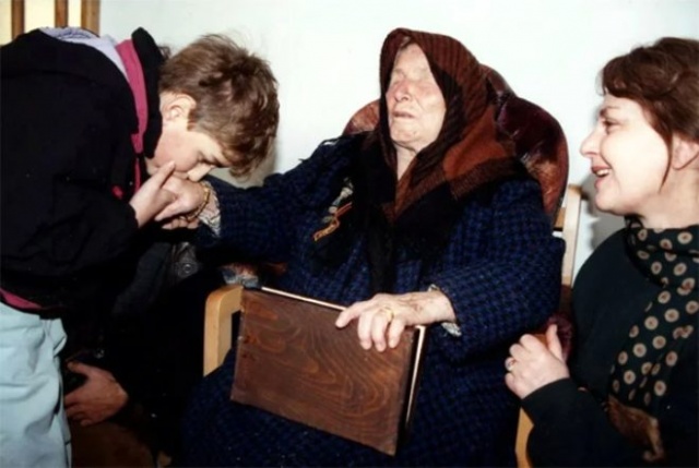 Baba Vanga'nın, koronavirüs kehaneti kan dondurdu: Corona hepimizin üzerinde olacak! 2