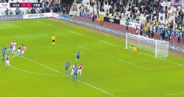 Trabzonspor'un 21 puanı çalındı 7