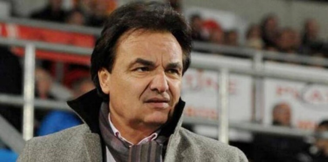 Eşi benzeri görünmeyen karar! Tüm futbolcuları kovdu 2