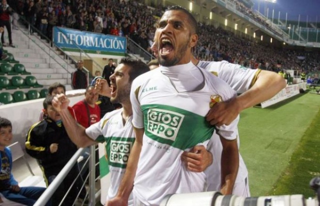 Koronavirüs futbol ve basketbolu da sardı 22