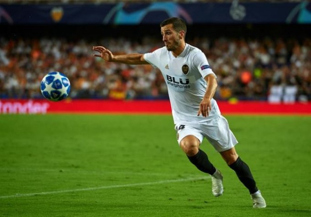 Koronavirüs futbol ve basketbolu da sardı 23