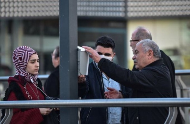 "Halk kurallara uyarsa salgın 1 ayda kontrol altına alınır" 10