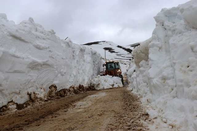 Gümüşhane'de mart ayında karla mücadele 11
