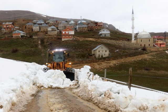 Gümüşhane'de mart ayında karla mücadele 10