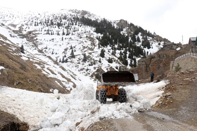 Gümüşhane'de mart ayında karla mücadele 7
